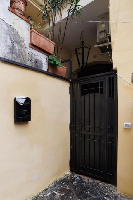Apartment The San Gregorio Armeno By Houseinnaples Naples